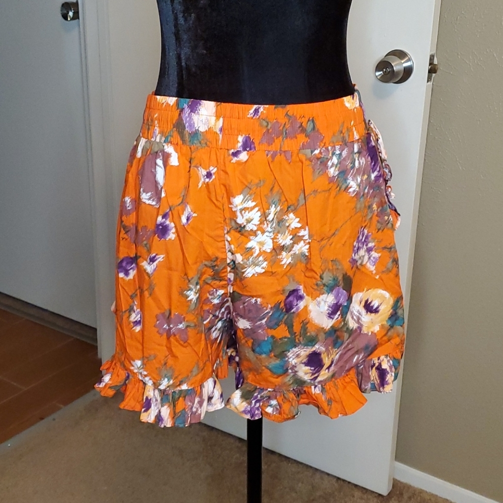 H&M Floral Ruffle Shorts